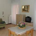 Touring Apartamento *