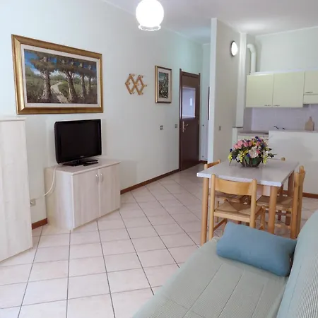 Apartament Touring *